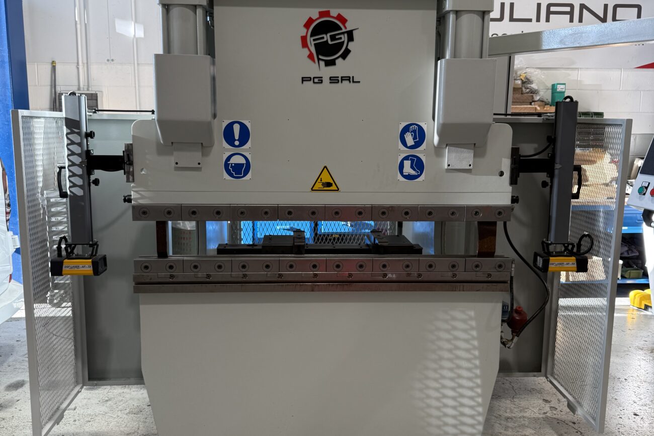 Pressa piegatrice usata CBC HS 60/16